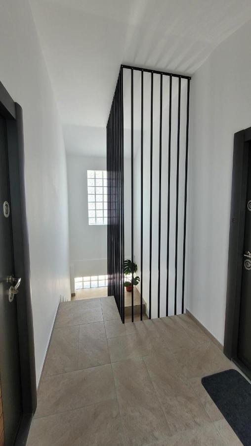 Luxury Mansion Apartment Bucharest Exterior photo